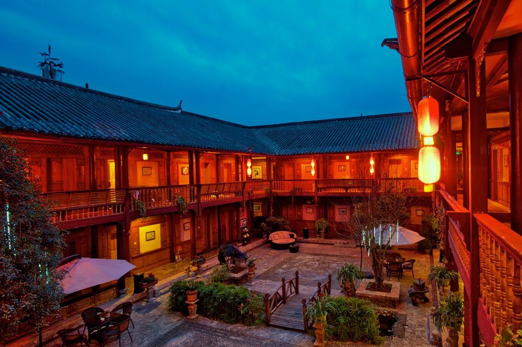 Lijiang Wangfu Hotel Exteriör bild