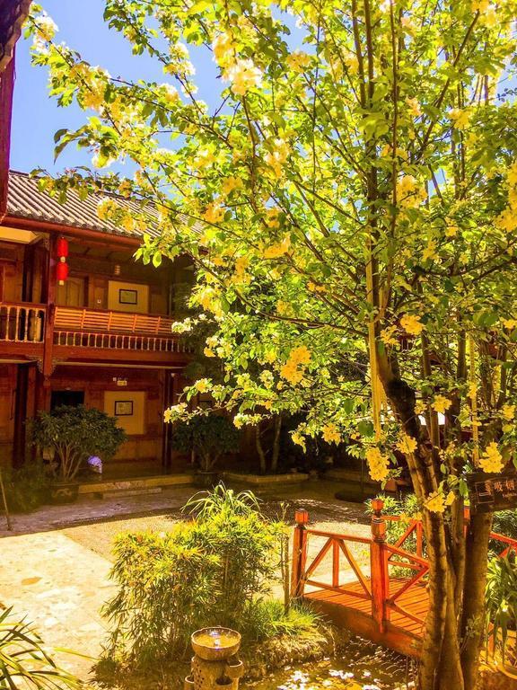 Lijiang Wangfu Hotel Exteriör bild