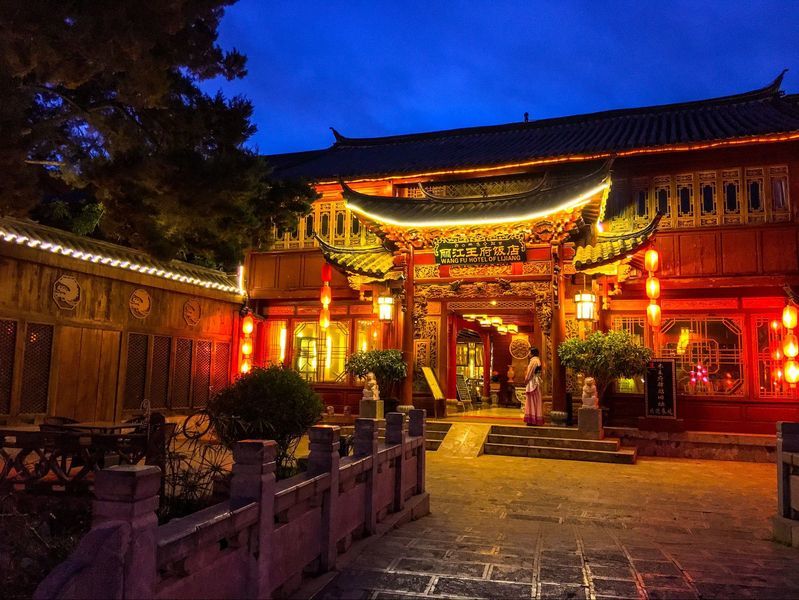 Lijiang Wangfu Hotel Exteriör bild